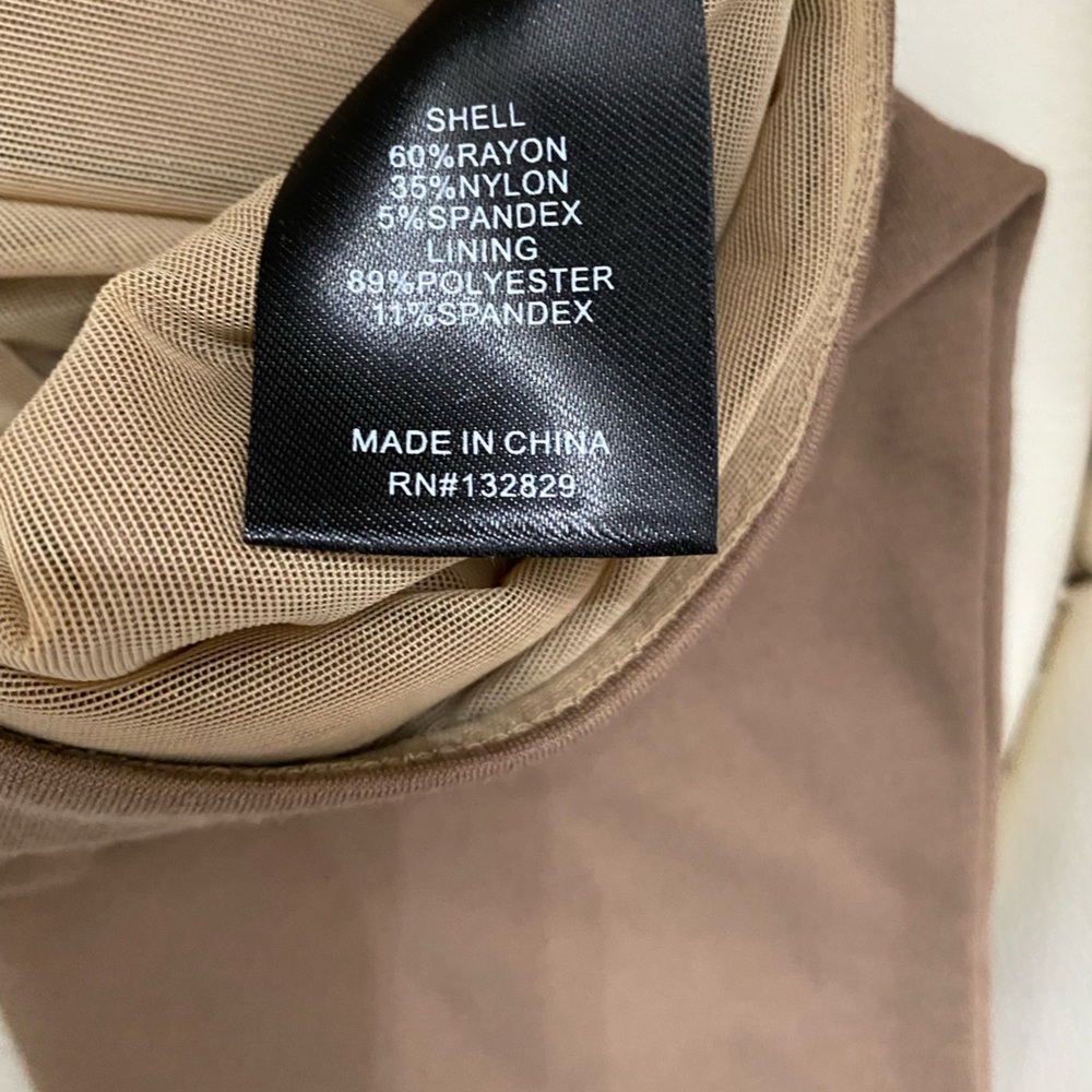 NWT MICHEAL COSTELLO X REVOLVE Ellis Taupe Cropped Top M - Picture 11 of 12